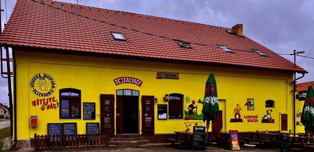 Hrusicka Restaurace A Penzion Hrusice Exterior foto